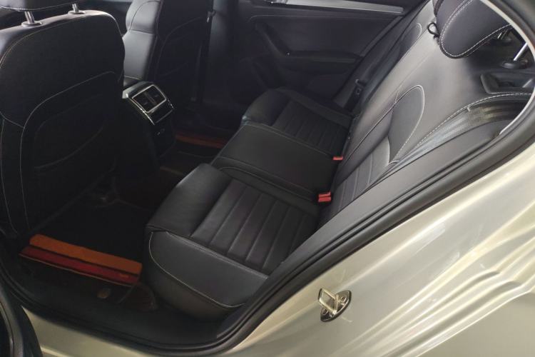 Used Skoda Superb 2019 Facelifted TSI280 DSG Comfort Edition Left Rear Seat