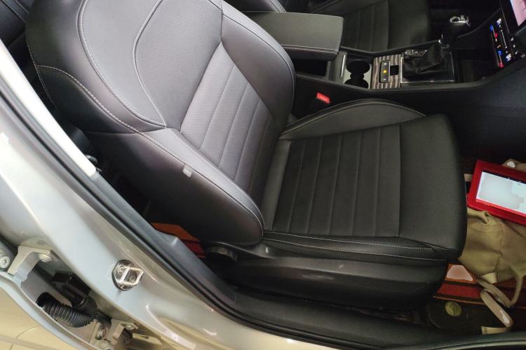 Used Skoda Superb 2019 Facelifted TSI280 DSG Comfort Edition Right Front Seat