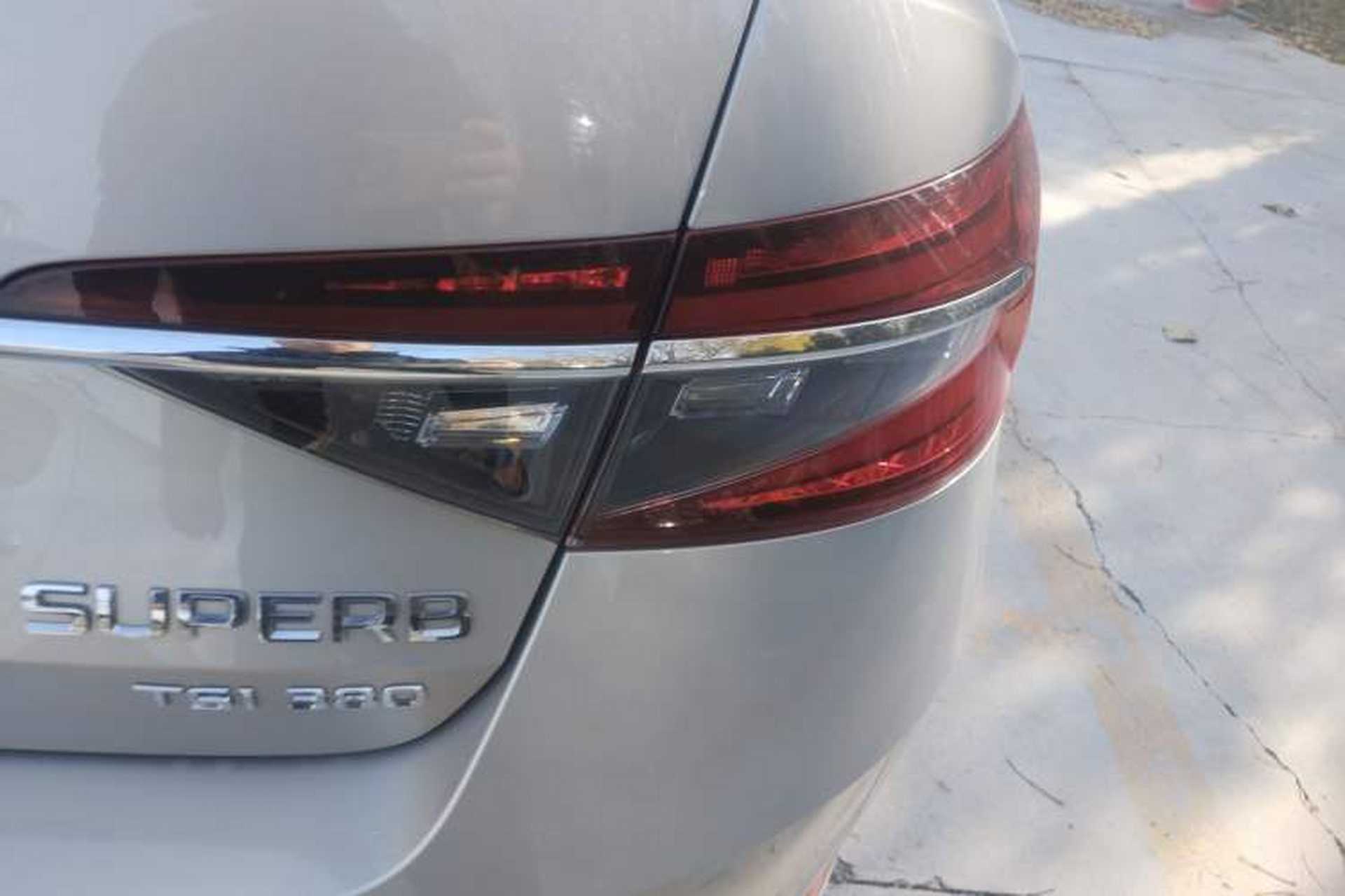 Used Skoda Superb 2019 Facelifted TSI280 DSG Comfort Edition Right Rear Taillight