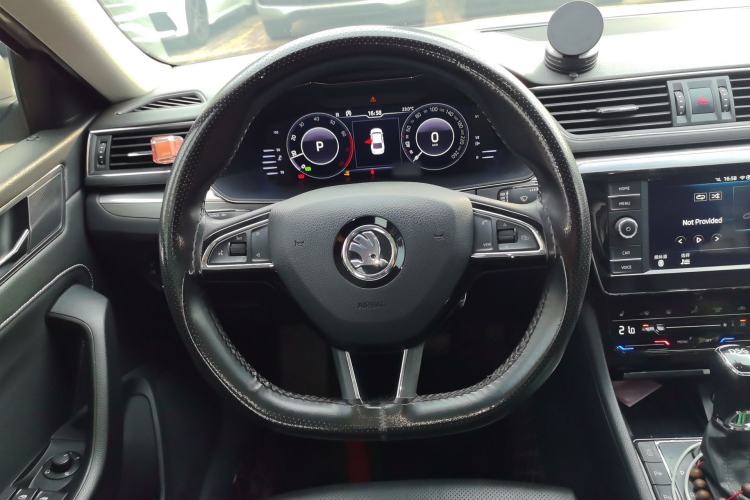 Used Skoda Superb 2019 Restyled TSI330 DSG Comfort Edition Steering Wheel