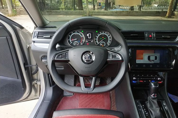 Used Skoda Superb 2019 Facelifted TSI280 DSG Comfort Edition Steering Wheel