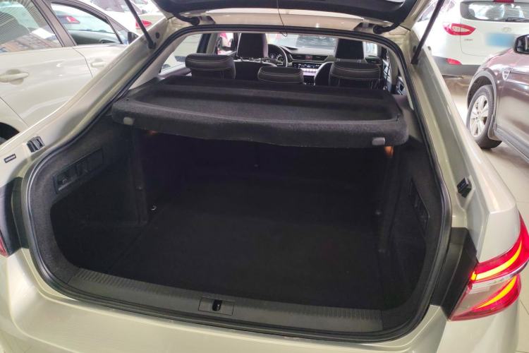 Used Skoda Superb 2019 Facelifted TSI280 DSG Comfort Edition Trunk