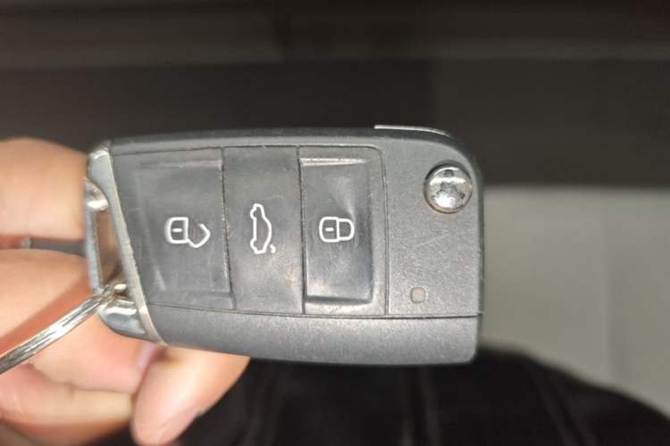 Used Skoda Superb 2019 TSI280 DSG Comfort Edition Vehicle Key