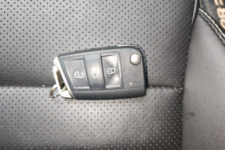 Used Skoda Superb 2019 TSI280 DSG Comfort Edition Vehicle Key