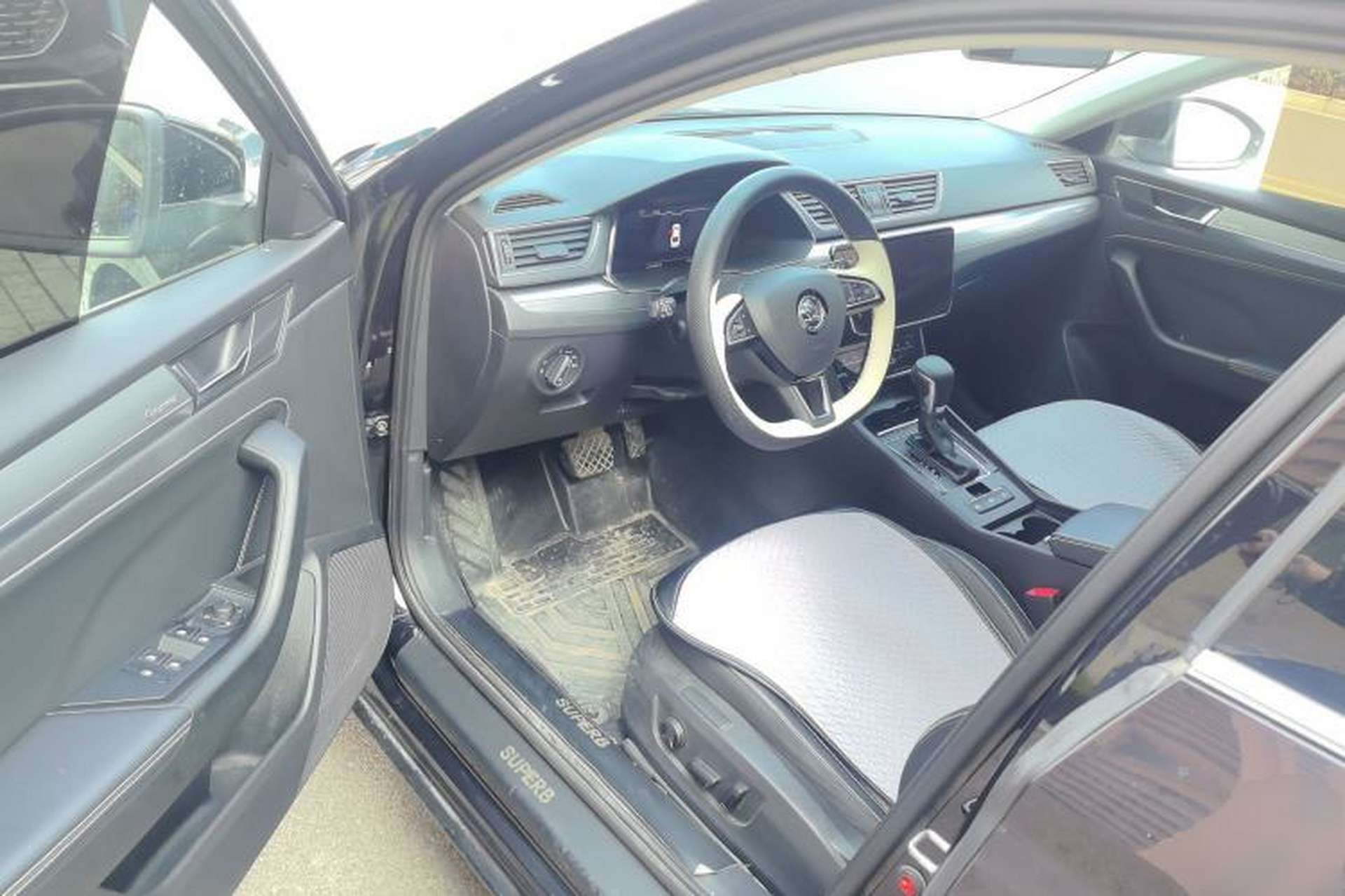 Used Skoda Superb 2021 TSI330 DSG Comfort Edition Driver Seat