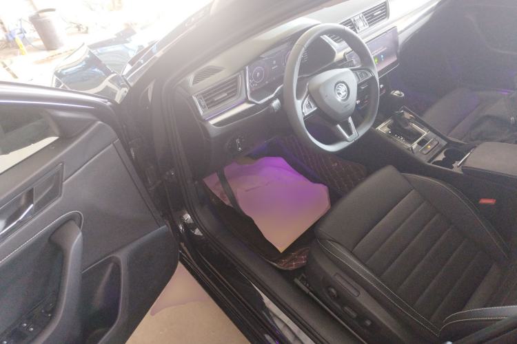 Used Skoda Superb 2021 TSI330 DSG Comfort Edition Driver Seat