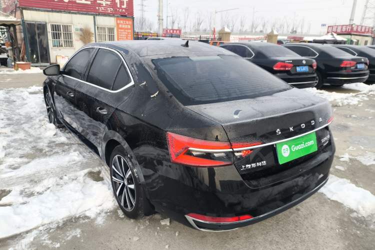 Used Skoda Superb 2021 TSI330 DSG Luxury Edition Exterior 3