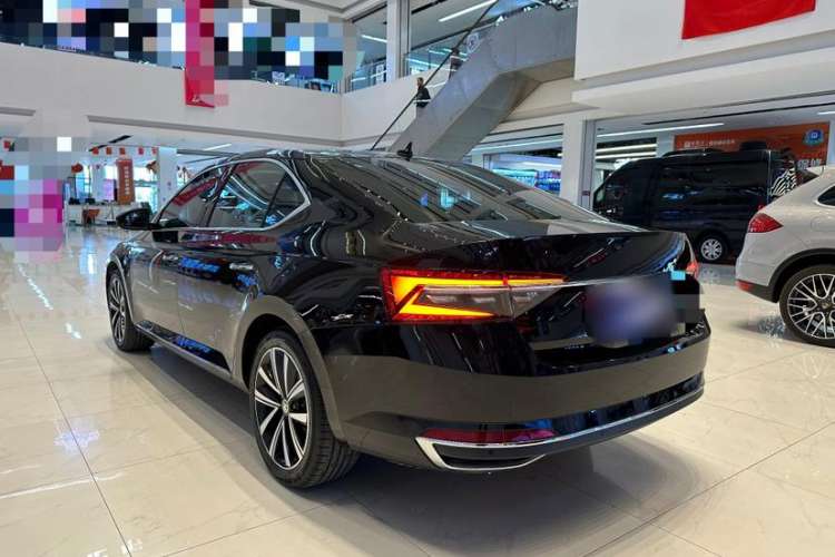 Used Skoda Superb 2021 TSI330 DSG Comfort Edition Exterior 5