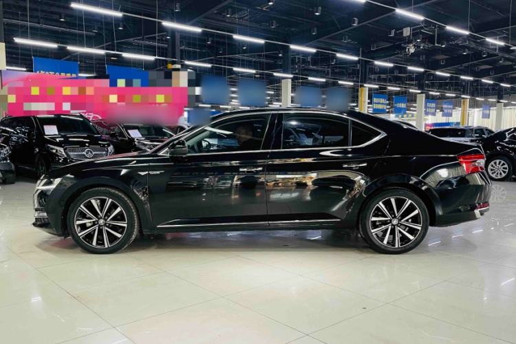Used Skoda Superb 2021 TSI330 DSG Comfort Edition Exterior 6