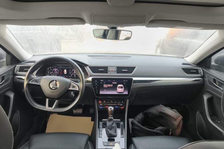Used Skoda Superb 2021 TSI330 DSG Luxury Edition Interior 2
