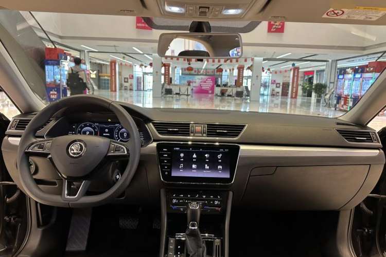 Used Skoda Superb 2021 TSI330 DSG Comfort Edition Interior 2