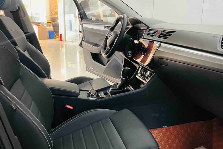 Used Skoda Superb 2021 TSI330 DSG Comfort Edition Interior 4