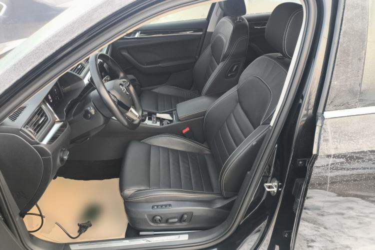 Used Skoda Superb 2021 TSI330 DSG Luxury Edition Left Front Seat