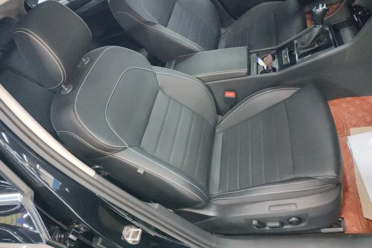 Used Skoda Superb 2021 TSI330 DSG Comfort Edition Right Front Seat