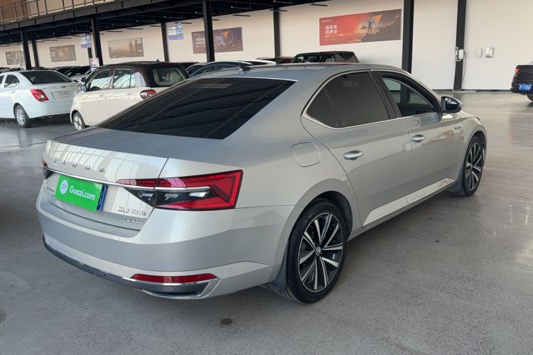 Used Skoda Superb 2021 TSI330 DSG Comfort Edition Exterior 3