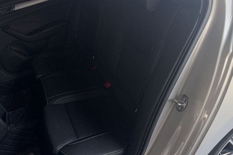 Used Skoda Superb 2021 TSI330 DSG Comfort Edition Interior 1