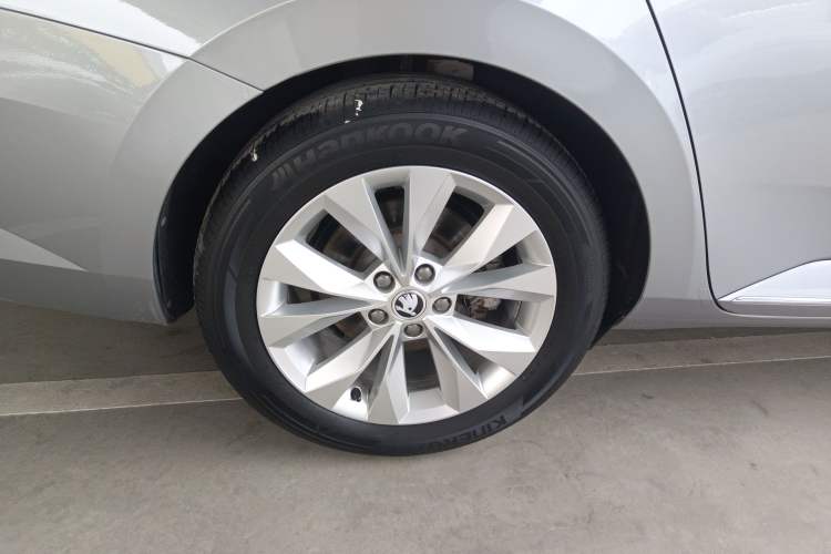Used Skoda Superb 2021 TSI280 DSG Comfort Edition Exterior 5