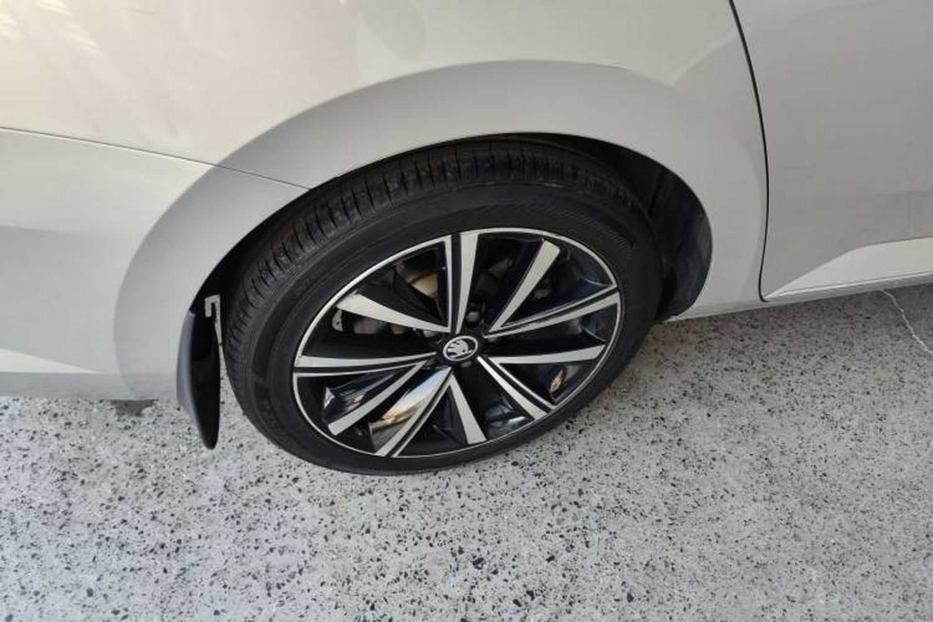 Used Skoda Superb 2021 TSI330 DSG Comfort Edition Exterior 8