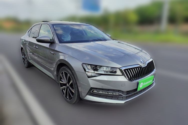 Used Skoda Superb 2021 TSI330 DSG Comfort Edition Front Right 45 Deg