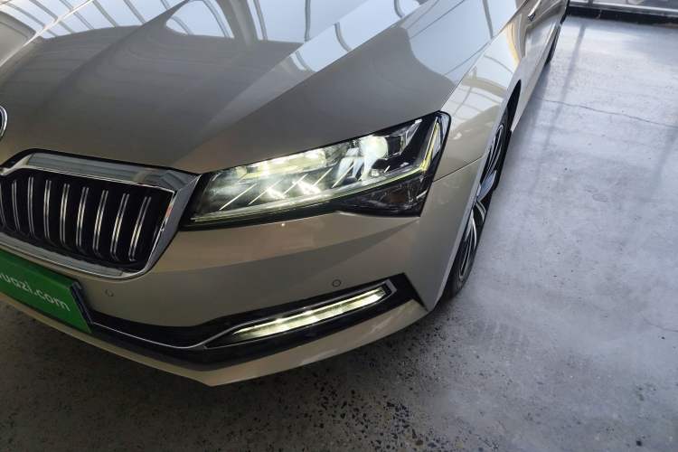 Used Skoda Superb 2021 TSI330 DSG Comfort Edition Left Front Headlight
