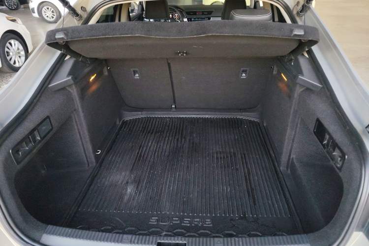 Used Skoda Superb 2021 TSI330 DSG Comfort Edition Trunk