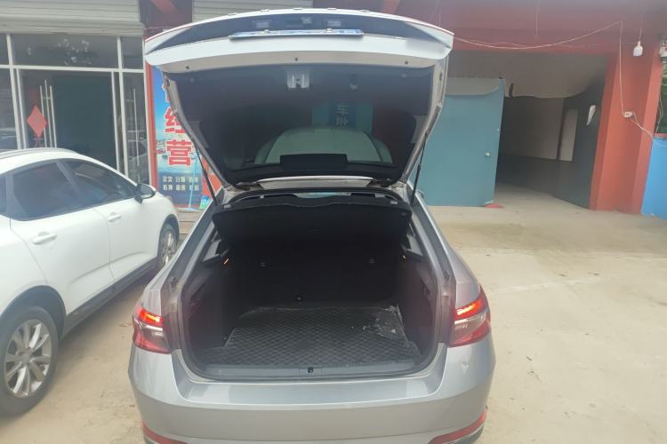 Used Skoda Superb 2021 TSI330 DSG Comfort Edition Trunk
