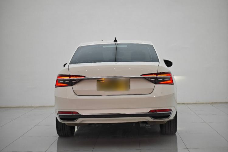 Used Skoda Superb 2021 TSI330 DSG Comfort Edition Exterior 4