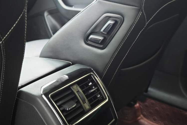 Used Skoda Superb 2021 TSI330 DSG Comfort Edition Interior 12