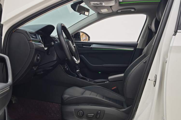 Used Skoda Superb 2021 TSI330 DSG Comfort Edition Left Front Seat