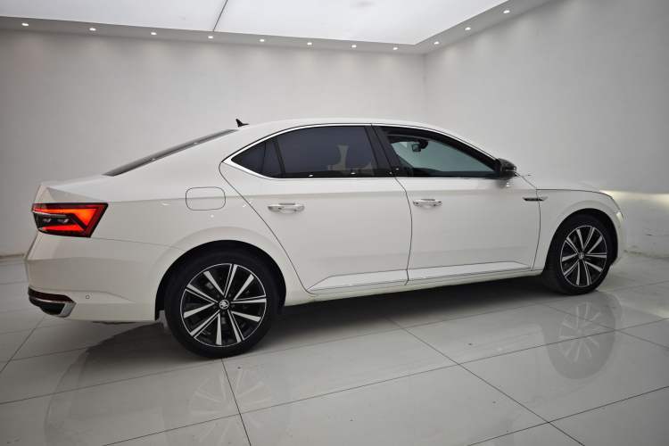 Used Skoda Superb 2021 TSI330 DSG Comfort Edition Roof