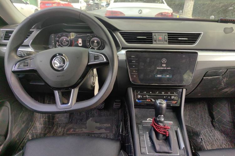 Used Skoda Superb 2021 TSI330 DSG Comfort Edition Center Console