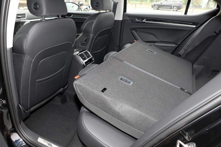 Used Skoda Superb 2021 TSI280 DSG Comfort Edition Interior 2
