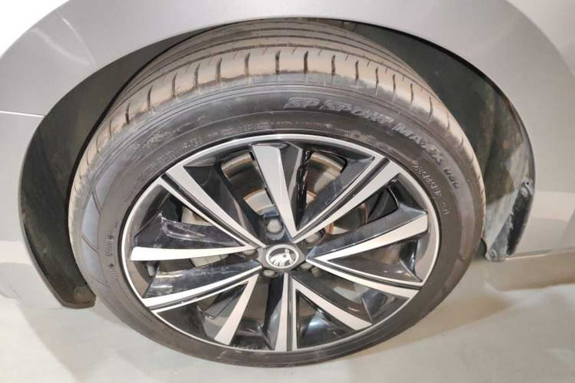 Used Skoda Superb 2021 TSI330 DSG Comfort Edition Left Front Wheel Hub