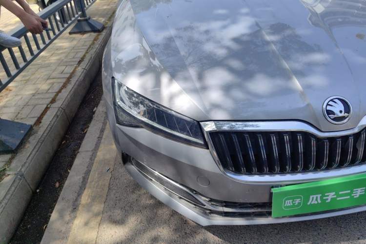 Used Skoda Superb 2021 TSI330 DSG Comfort Edition Right Front Headlight