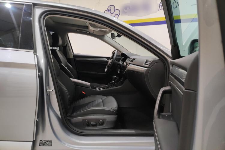 Used Skoda Superb 2021 TSI330 DSG Comfort Edition Right Front Seat