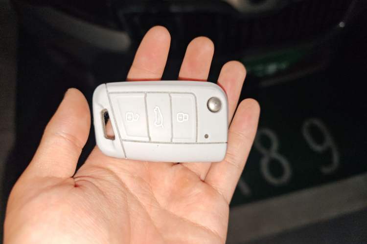Used Skoda Superb 2021 TSI330 DSG Comfort Edition Vehicle Key