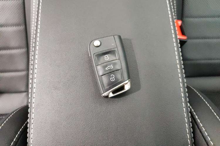 Used Skoda Superb 2021 TSI330 DSG Comfort Edition Vehicle Key