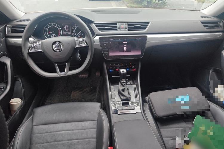 Used Skoda Superb 2021 TSI280 DSG Comfort Edition Center Console