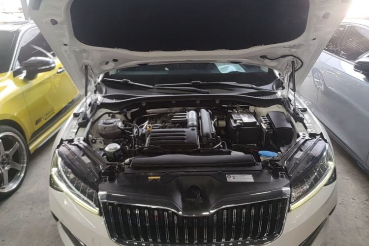 Used Skoda Superb 2021 TSI280 DSG Comfort Edition Engine Bay