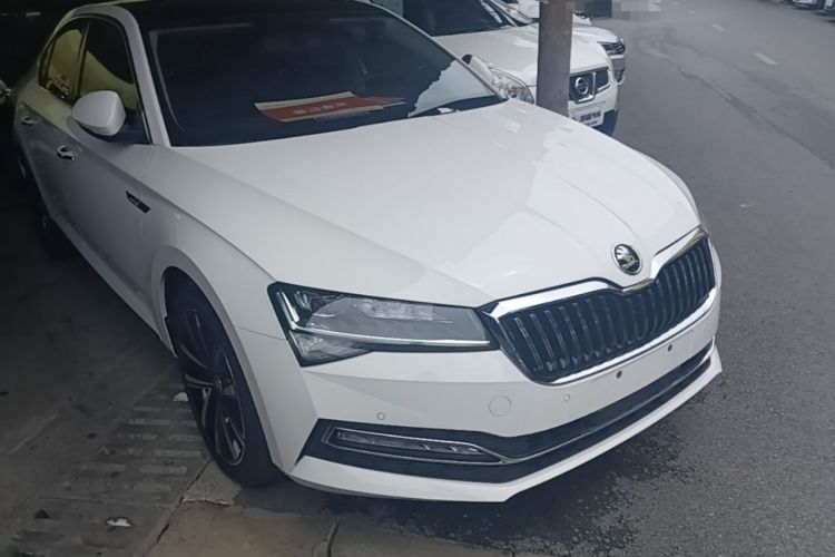 Used Skoda Superb 2021 TSI330 DSG Comfort Edition Front Right 45 Deg