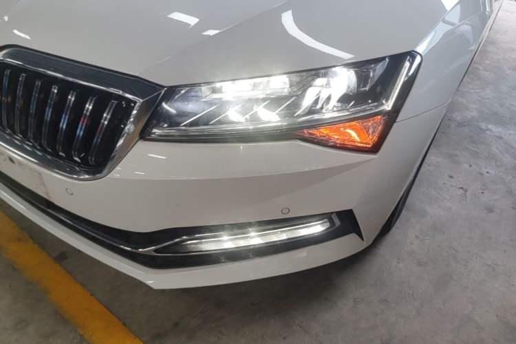 Used Skoda Superb 2021 TSI280 DSG Comfort Edition Left Front Headlight
