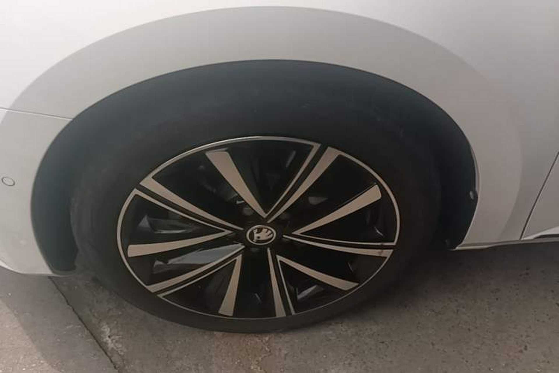 Used Skoda Superb 2021 TSI330 DSG Comfort Edition Left Front Wheel Hub