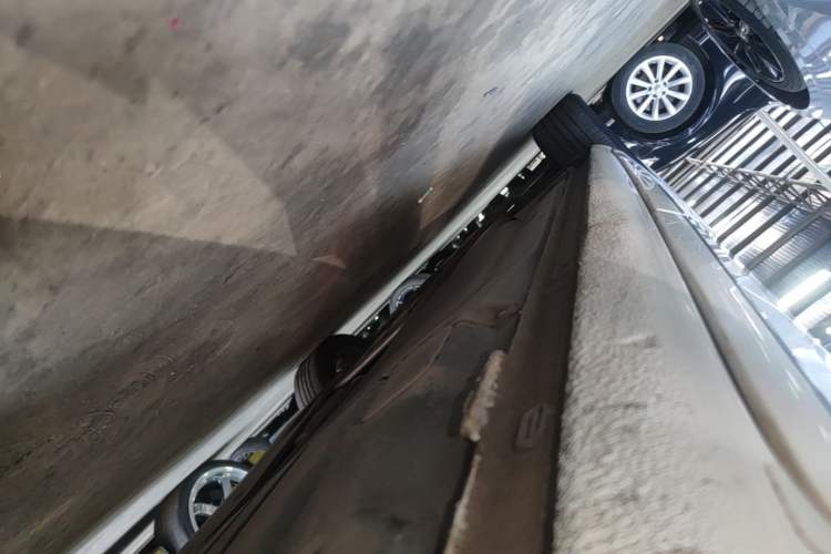 Used Skoda Superb 2021 TSI280 DSG Comfort Edition Left Side Sill