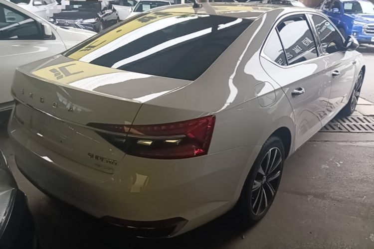 Used Skoda Superb 2021 TSI330 DSG Comfort Edition Rear Right 45 Deg