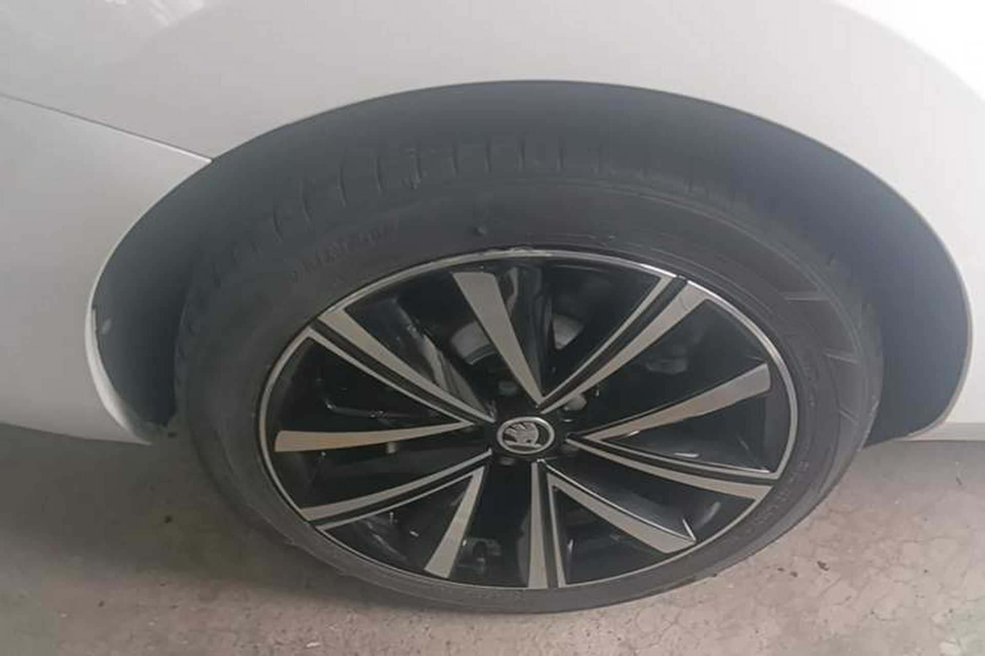 Used Skoda Superb 2021 TSI330 DSG Comfort Edition Right Rear Wheel Hub