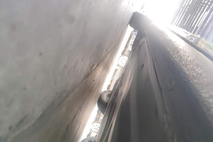 Used Skoda Superb 2021 TSI280 DSG Comfort Edition Right Side Sill