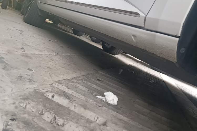 Used Skoda Superb 2021 TSI330 DSG Comfort Edition Right Side Sill
