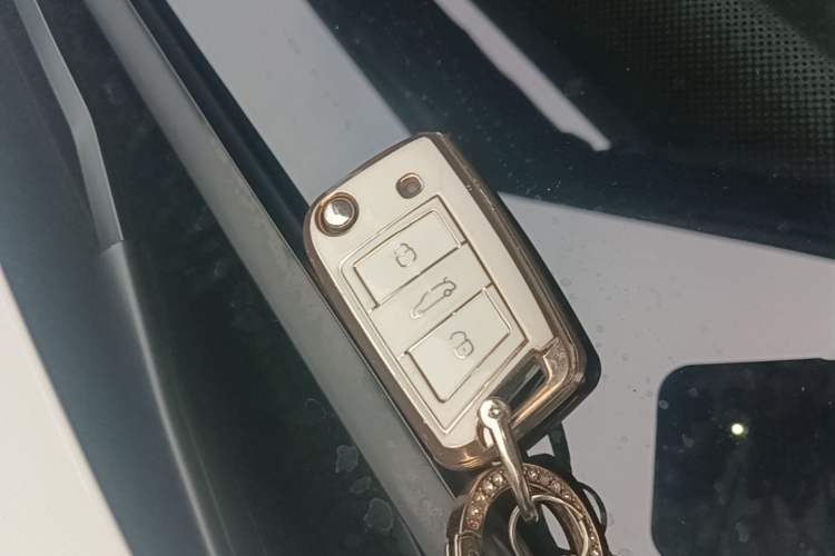 Used Skoda Superb 2021 TSI330 DSG Comfort Edition Vehicle Key