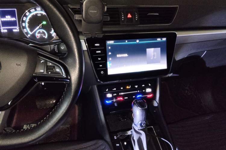 Used Skoda Superb 2021 TSI280 DSG Comfort Edition Audio And AC Panel