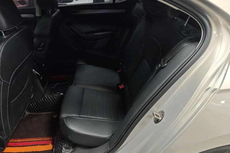 Used Skoda Superb 2021 TSI330 DSG Comfort Edition Interior 4